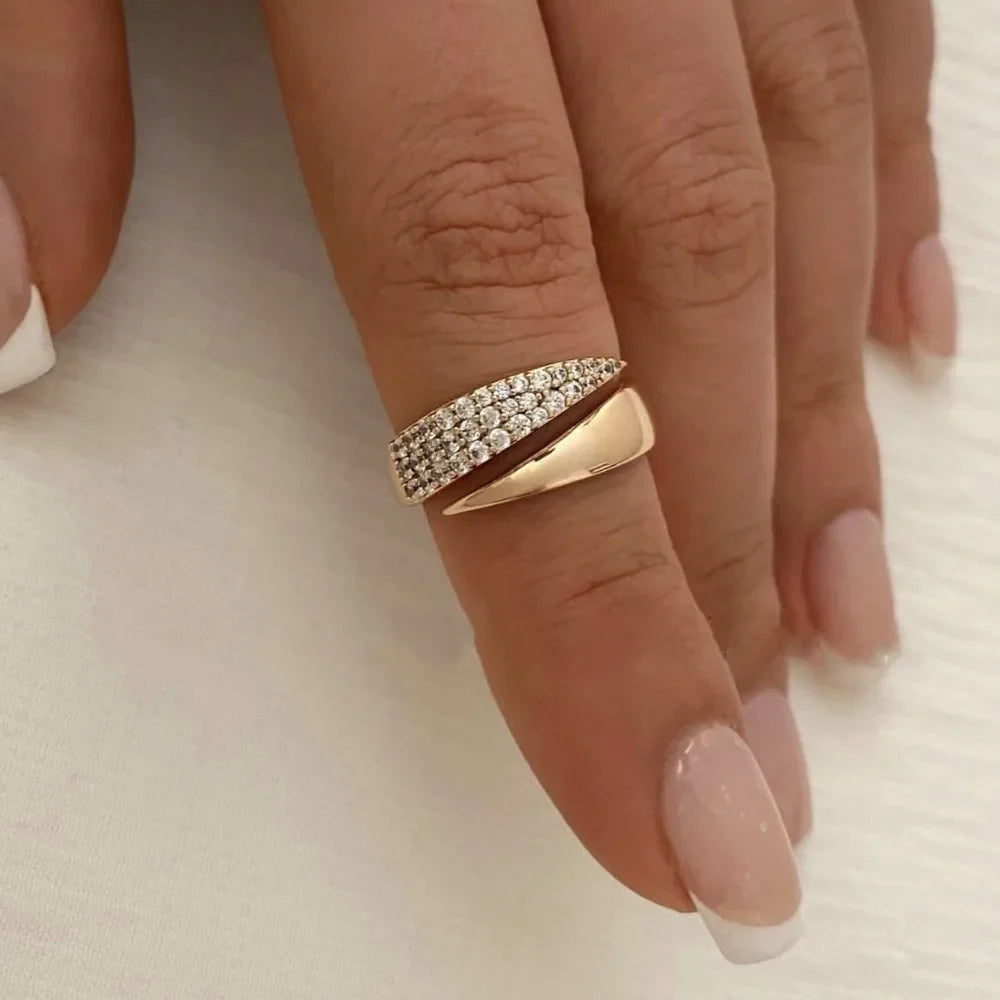 Elegant Geometric Wrap Ring