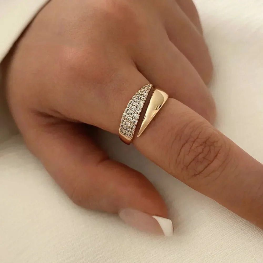 Elegant Geometric Wrap Ring